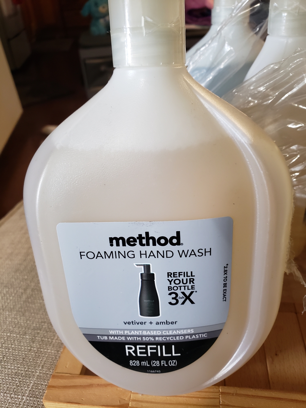 Method Vetiver + Amber Foaming Hand Wash Refill - White